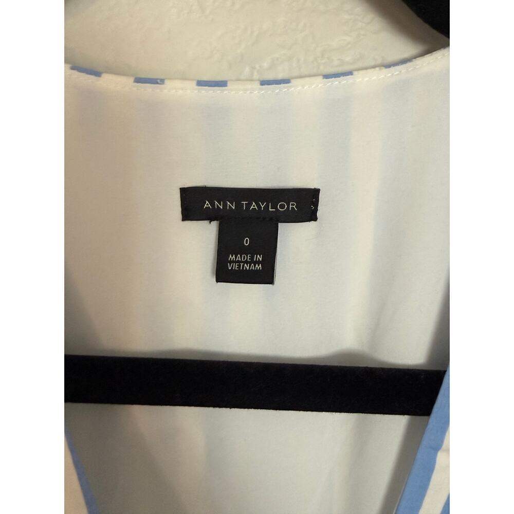 Ann Taylor Striped Poplin Wrap Dress, Blue White Women's Size 0 95% Cotton - Picture 8 of 9